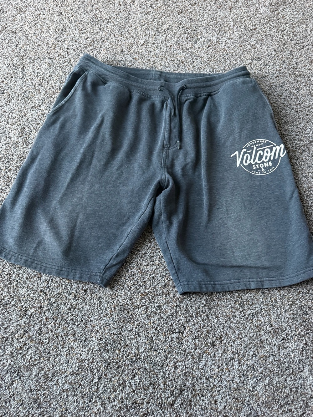 Volcom Stone Men's L Charcoal Gray Fleece Sweat Shorts Surf Skate Drawstring